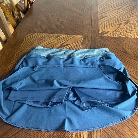 Adidas Black and Blue Mini Golf/Tennis Skirt Set - Picture 8 of 9